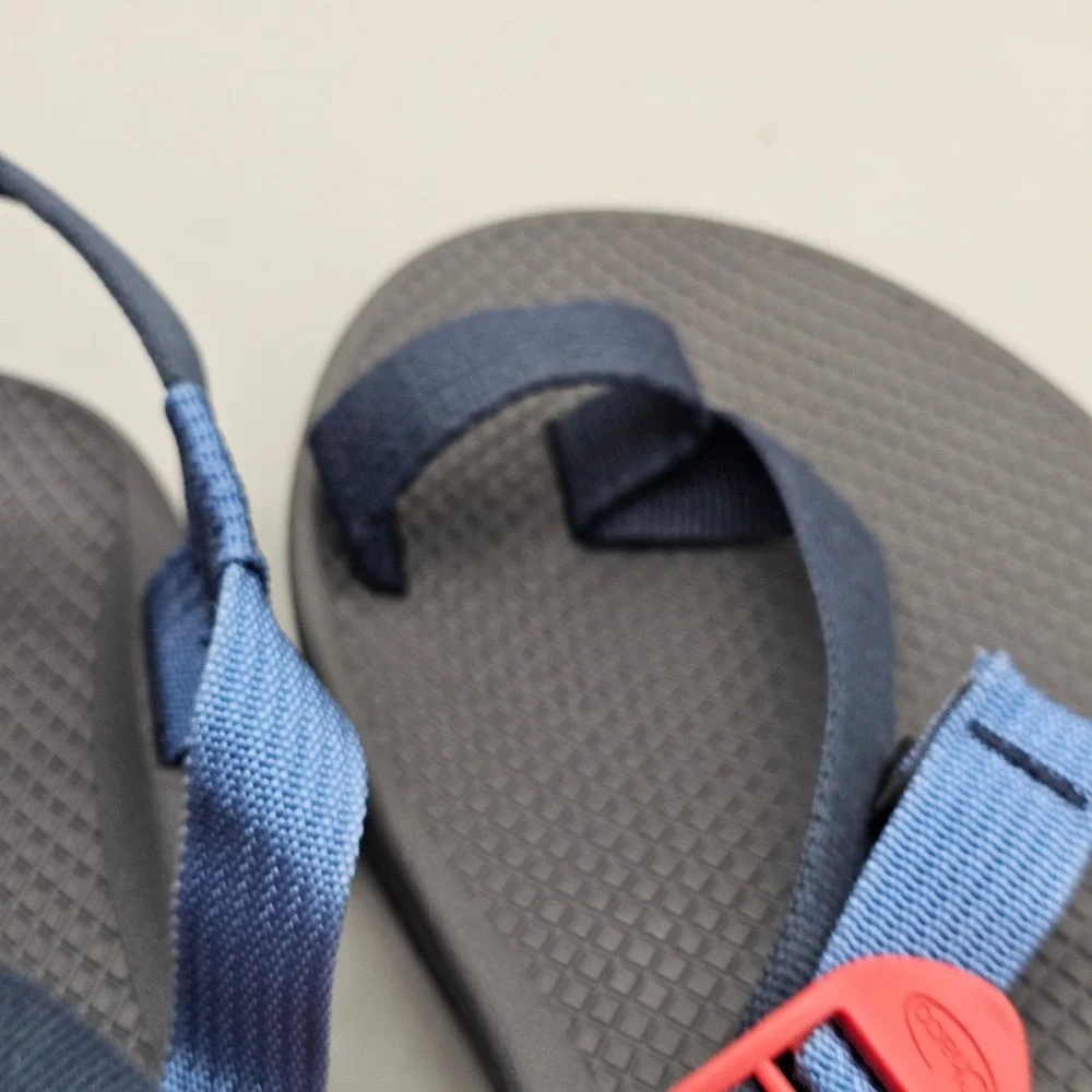 Chaco Bodhi Mens Navy Blue Sport Sandals Red Buckle CH108781Z Size 9